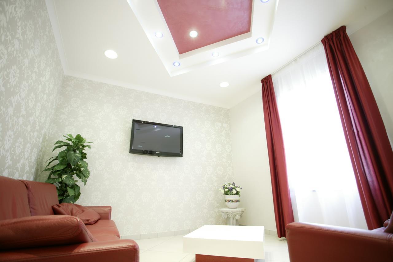Hotel Le Lune 가테오 아 마레 외부 사진